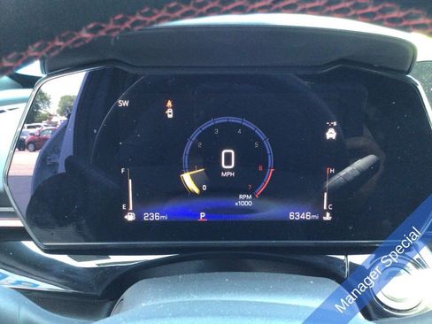 Used 2024 Chevrolet Trax RS w/ Driver Confidence Package FWD image 26