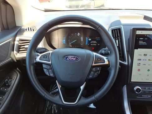 Used 2024 Ford Edge SEL AWD/4WD image 22