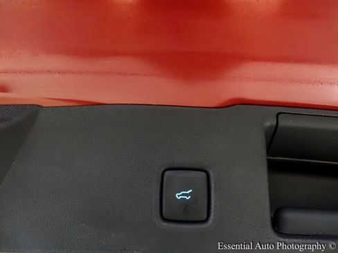 Used 2025 Ford Escape SE w/ PHEV Premium Package image 21