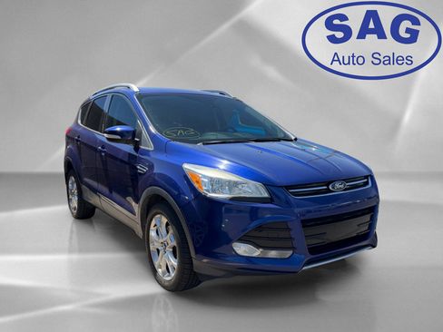 Used 2016 Ford Escape Titanium FWD image 2