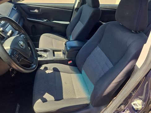 Used 2017 Toyota Camry LE FWD image 19