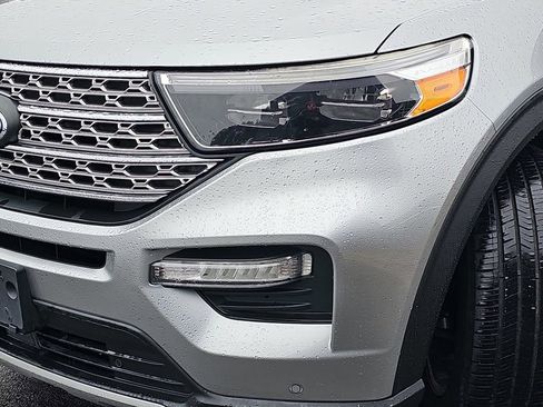 Used 2020 Ford Explorer Limited image 34