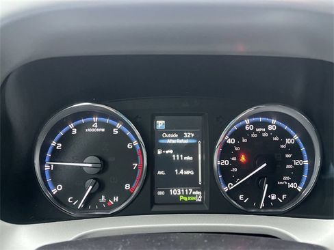 Used 2017 Toyota RAV4 Limited image 15