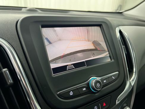 Used 2024 Chevrolet Equinox LS FWD image 15