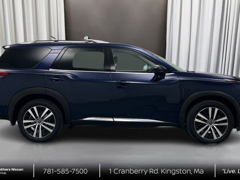 Certified 2023 Nissan Pathfinder Platinum image 4
