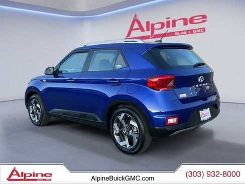 Used 2025 Hyundai Venue SEL image 3