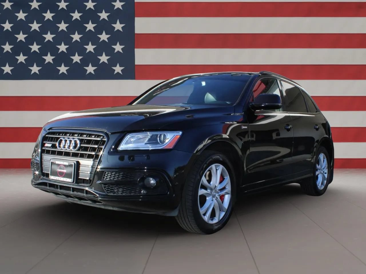 Used 2016 Audi SQ5 Premium Plus w/ Technology Package AWD/4WD image 4