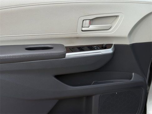 Used 2022 Toyota Sienna LE image 24