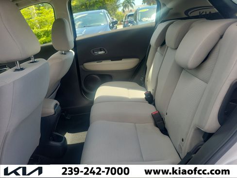 Used 2022 Honda HR-V LX image 14