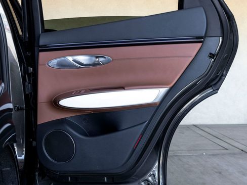 Used 2026 Genesis GV70 2.5T Advanced image 22