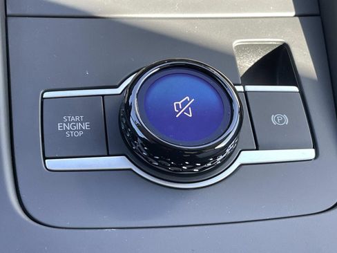 New 2026 Volkswagen Tiguan SE AWD/4WD image 29