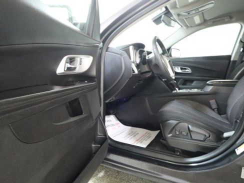 Used 2016 Chevrolet Equinox LT FWD image 9