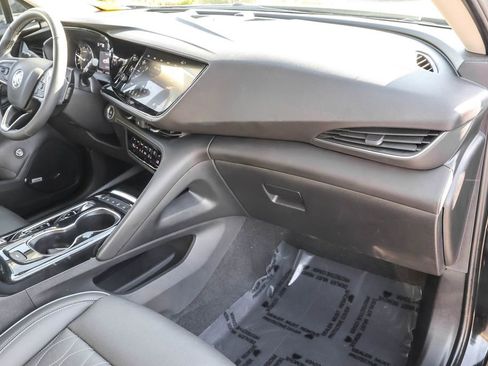 Used 2022 Buick Envision Avenir w/ Technology Package II image 37