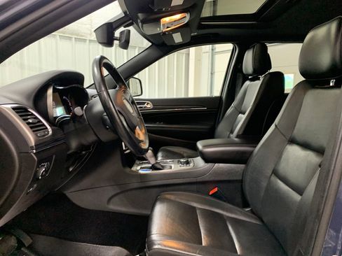 Used 2021 Jeep Grand Cherokee Limited AWD/4WD image 16