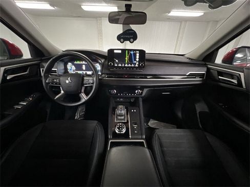 Used 2024 Mitsubishi Outlander SEL image 20