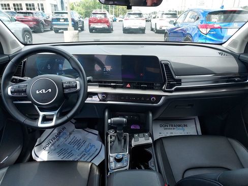 Used 2024 Kia Sportage EX FWD image 15