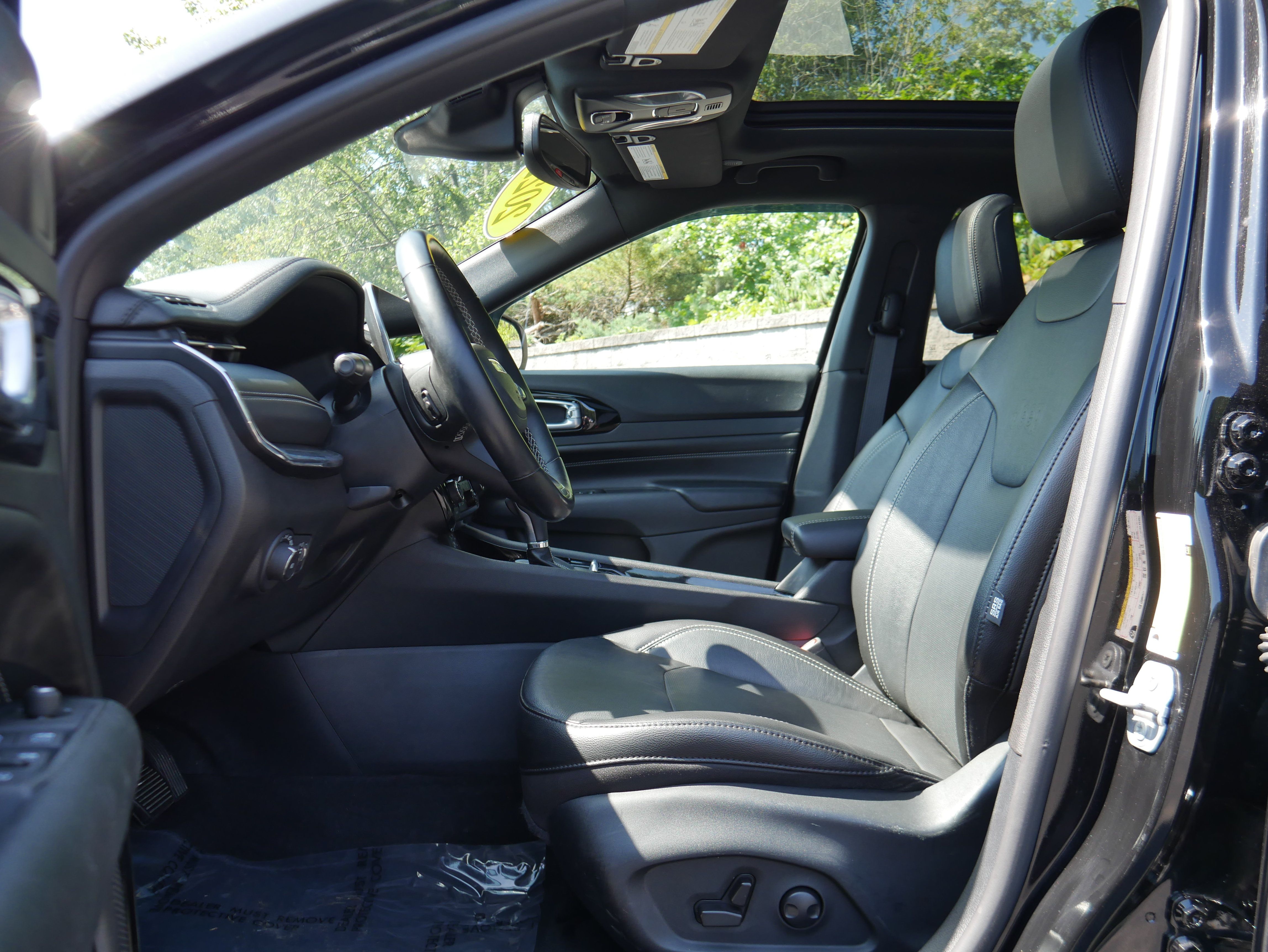 Used 2022 Jeep Compass High Altitude AWD/4WD image 12