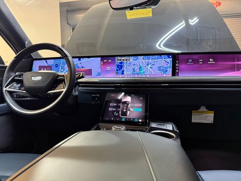New 2025 Cadillac Escalade IQ Sport 2 AWD/4WD image 13