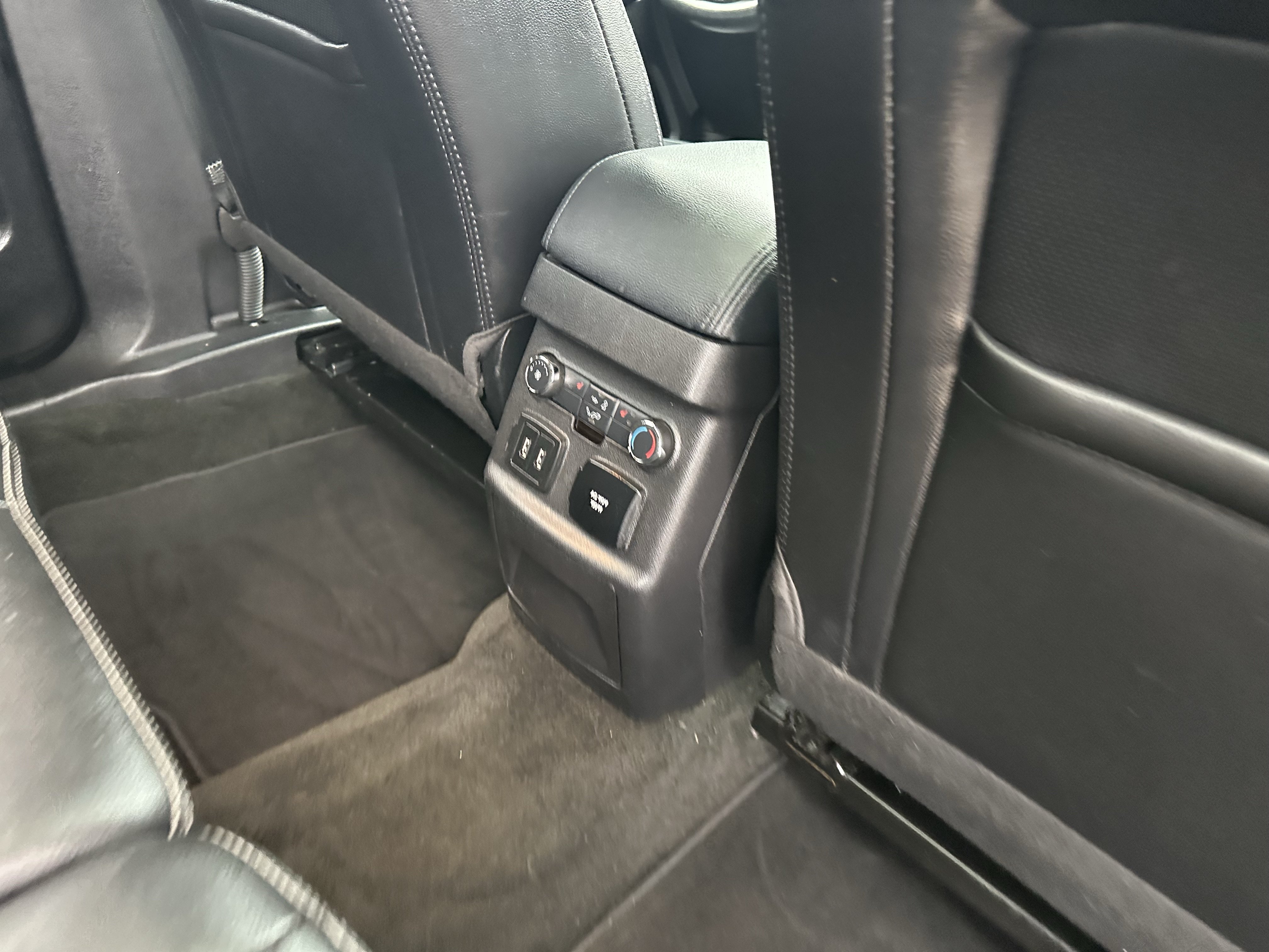 Used 2018 Ford Explorer Limited FWD image 8