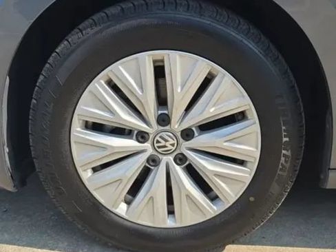 Used 2019 Volkswagen Jetta S FWD image 39