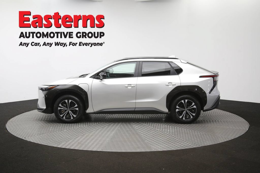 Used 2024 Toyota bZ4X FWD image 62