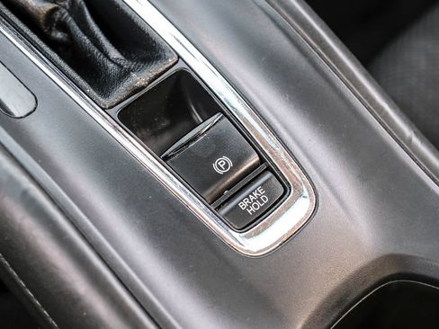 Used 2018 Honda HR-V EX image 27