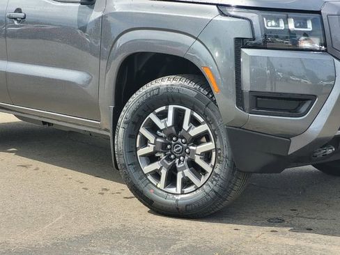 New 2026 Nissan Frontier SV image 2