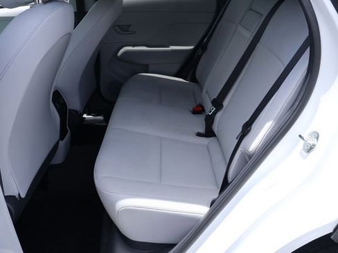 Used 2024 Hyundai Kona SEL FWD image 13