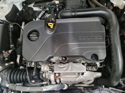 Used 2023 Chevrolet Malibu LT FWD image 30