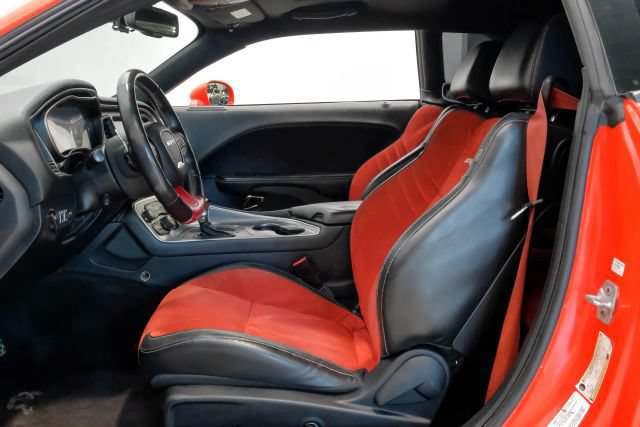 Used 2018 Dodge Challenger SRT Hellcat RWD image 5