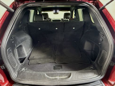 Used 2022 Jeep Grand Cherokee Laredo X image 35