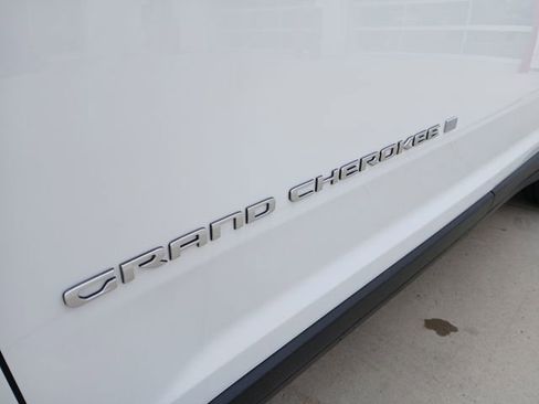 New 2026 Jeep Grand Cherokee L Limited AWD/4WD image 38