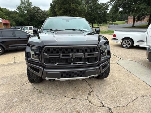 Used 2017 Ford F150 Raptor w/ Equipment Group 802A Luxury AWD/4WD image 8