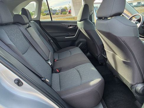 Used 2025 Toyota RAV4 XLE image 26