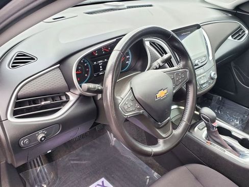 Used 2021 Chevrolet Malibu RS image 20