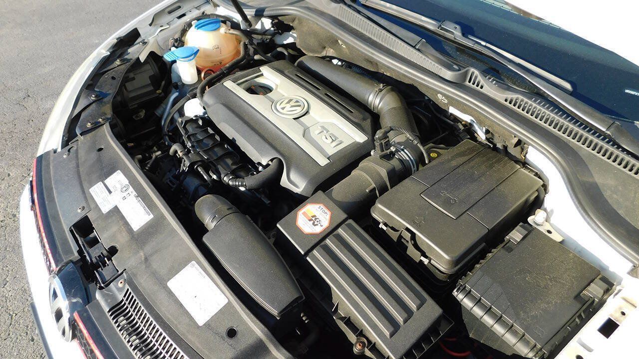 Used 2013 Volkswagen GTI 2-Door FWD image 42