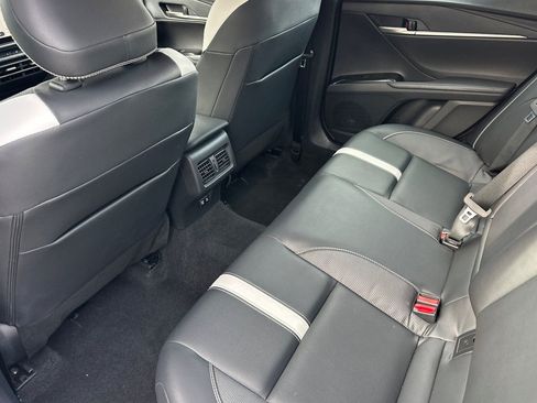 Certified 2025 Toyota Camry SE image 15
