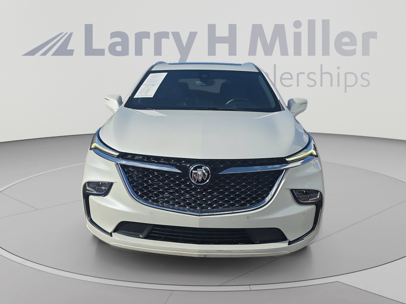 Used 2024 Buick Enclave Avenir w/ Avenir Technology Package FWD image 8