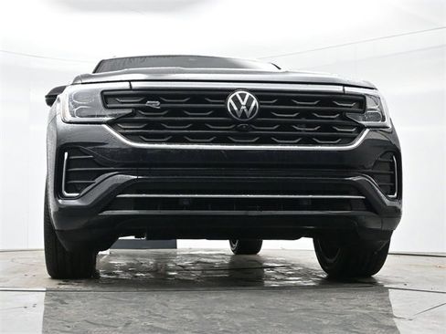 Used 2024 Volkswagen Atlas SEL Premium R-Line image 28