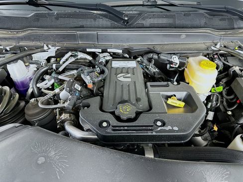 New 2026 RAM 3500 Tradesman AWD/4WD image 18