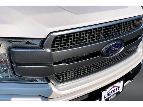 Used 2019 Ford F150 Platinum w/ Equipment Group 701A Luxury AWD/4WD image 27