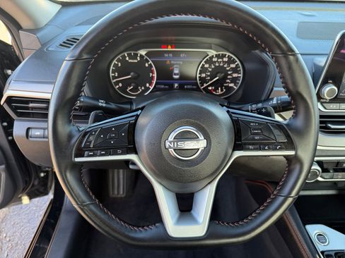 Used 2025 Nissan Altima 2.5 SR image 27