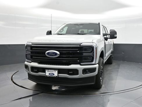 New 2026 Ford F250 Lariat w/ Chrome Package AWD/4WD image 17