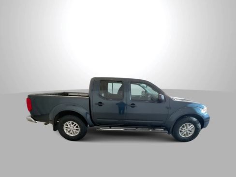 Used 2017 Nissan Frontier SV w/ SV Value Truck Package image 9