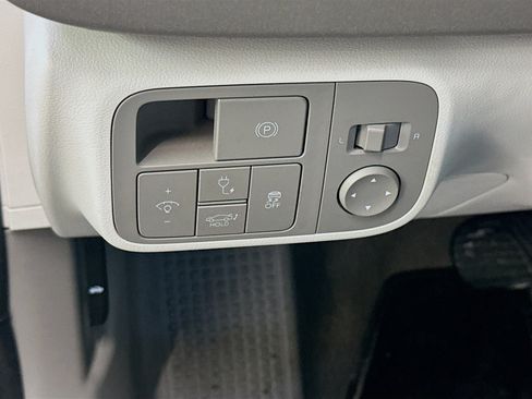 Used 2024 Hyundai Ioniq 6 SEL AWD/4WD image 17