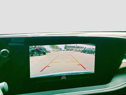 Used 2025 Buick Envista Preferred w/ Convenience II Package FWD image 16