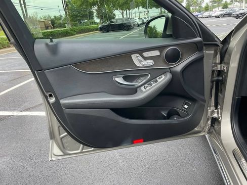Used 2019 Mercedes-Benz C 300 Sedan image 23