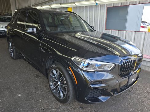 Used 2023 BMW X5 xDrive45e w/ Executive Package image 3