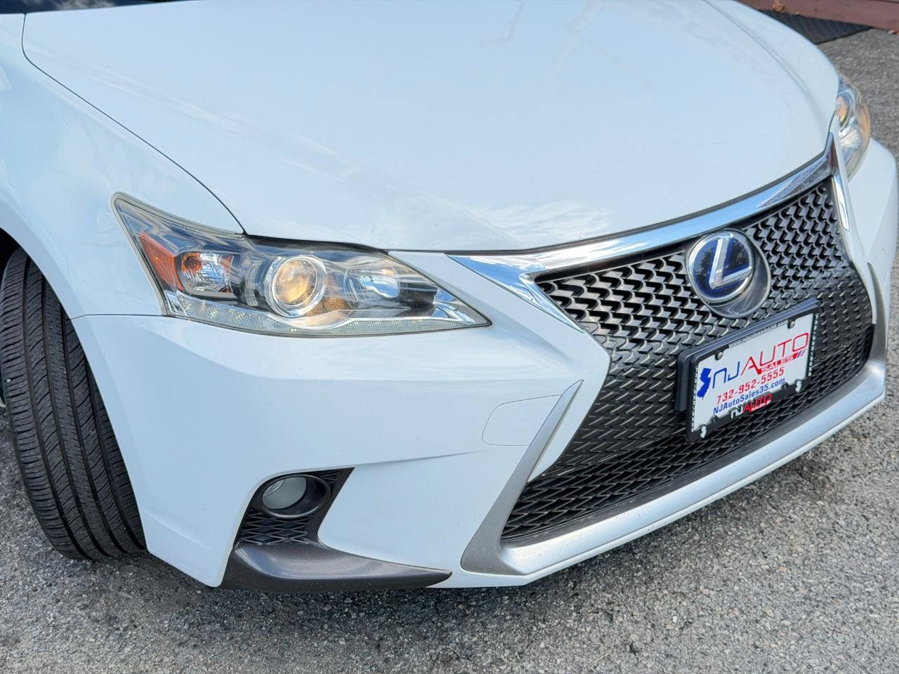Used 2015 Lexus CT 200h w/ Navigation Package FWD image 86