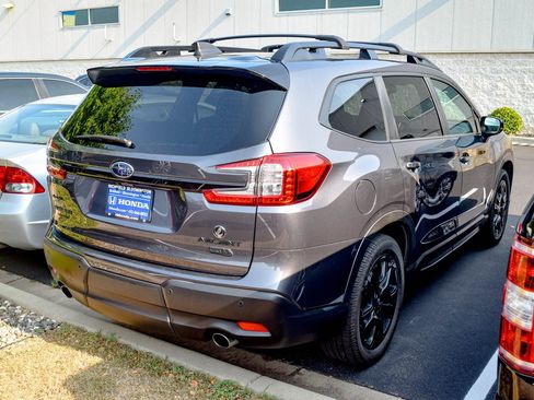 Used 2024 Subaru Ascent Onyx Edition AWD/4WD image 5